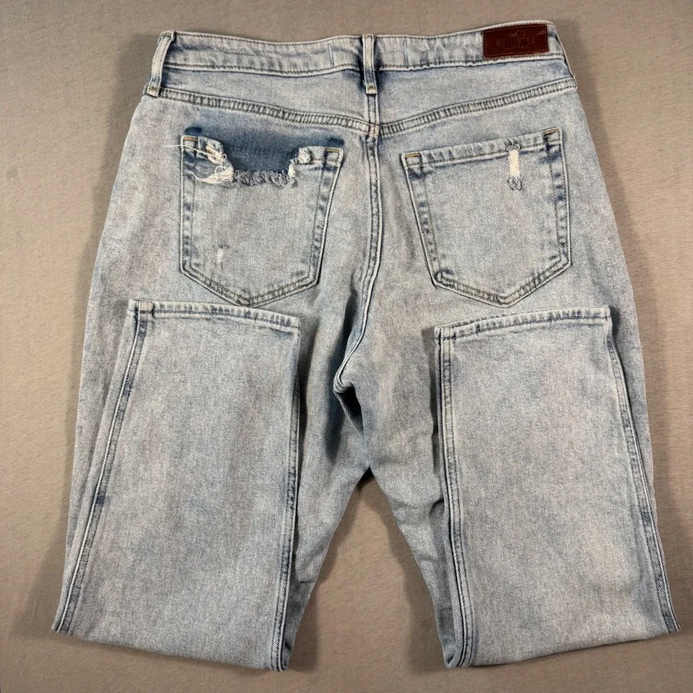 Hollister Curvy High Rise Mom Jeans Light Wash Distressed W29 L27 9R Stretch